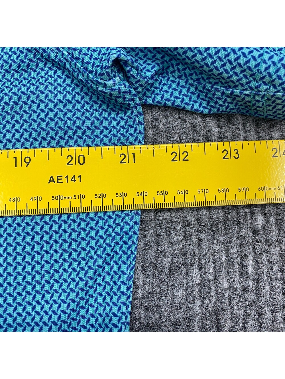 Holderness & Bourne Polo Shirt Mens M Tailored Blue Geometric Performance Golf - Picture 5 of 9